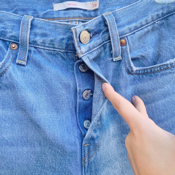 Levi’s | Wedgie Icon in Athens Pushed High Rise Slim Straight Jeans Size 28 - Picture 4 of 11